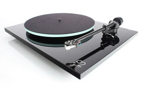 Rega Planar 2 (HIGH GLOSS BLACK)