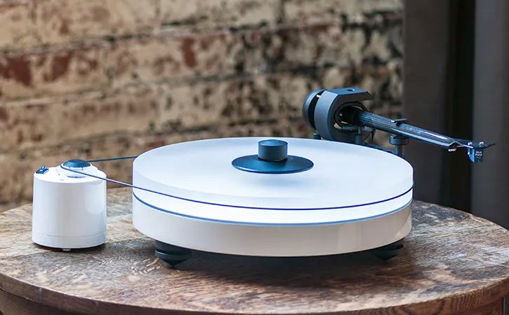 Pro-Ject RPM 5 Carbon (ilma helipeata)